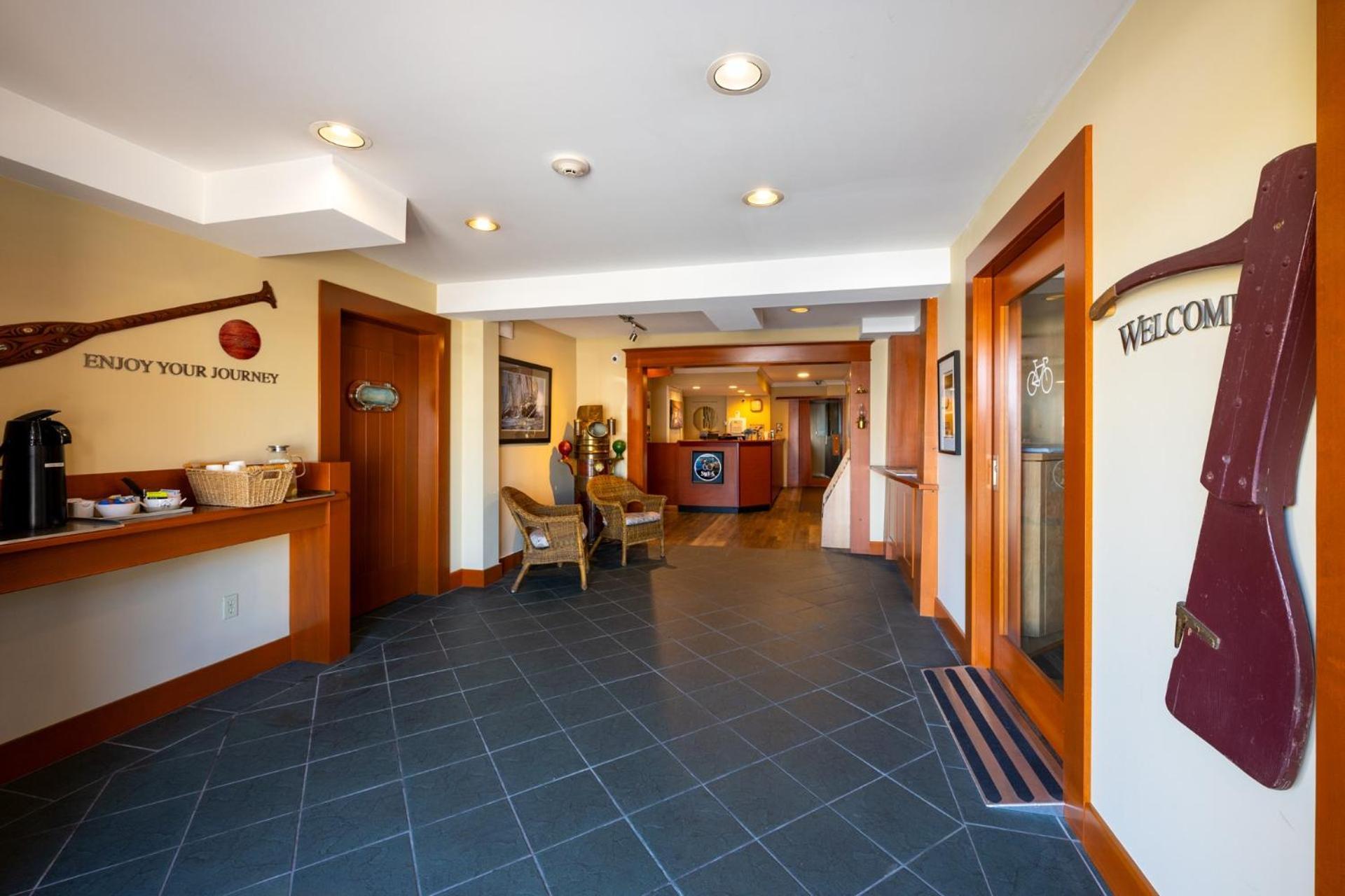 Sidney Waterfront Inn & Suites Kültér fotó