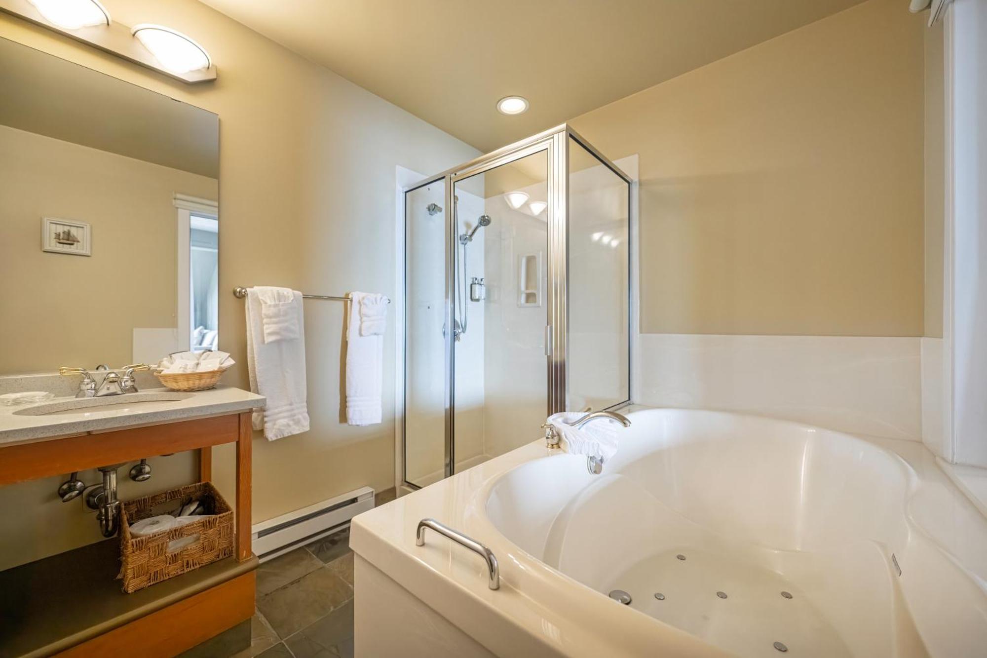 Sidney Waterfront Inn & Suites Kültér fotó