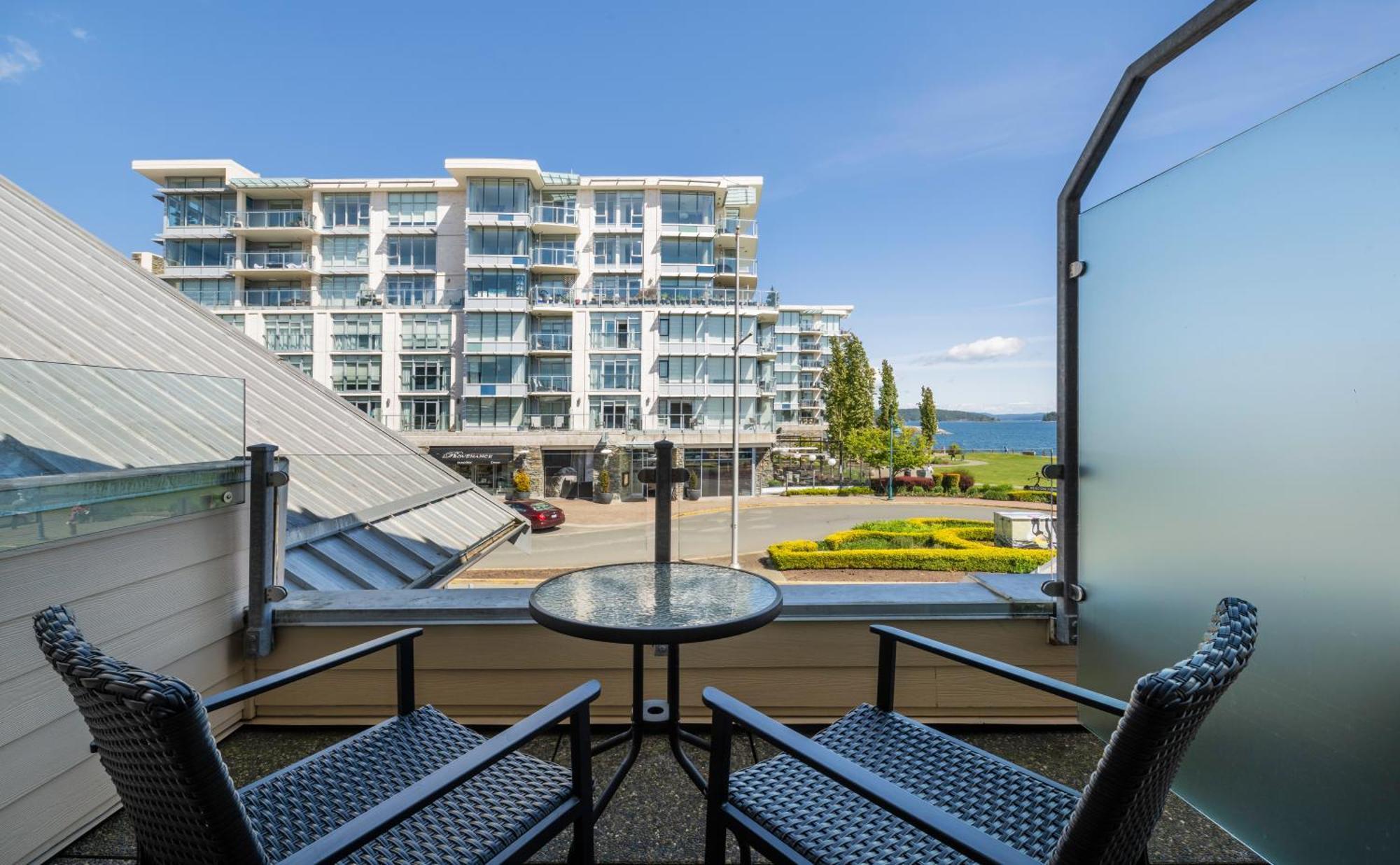 Sidney Waterfront Inn & Suites Kültér fotó